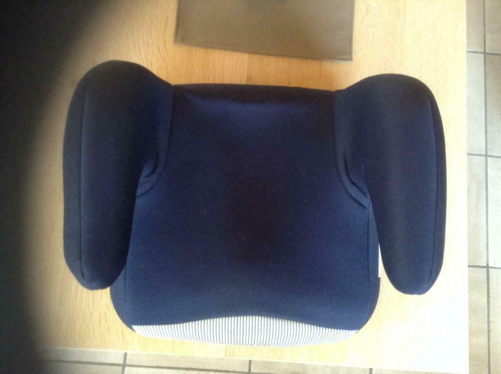 Zeer sterke auto zitverhoger universeel 15-36 kg in kunststof polyester ; kleur blauw met armsteun - nr. 1
