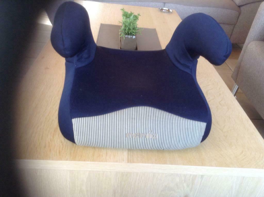 Zeer sterke auto zitverhoger universeel 15-36 kg in kunststof polyester ; kleur blauw met armsteun - Afbeelding 2