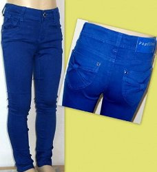 ### Nieuw : Mooie cobalt blauwe stretch spijkerbroek.(98/104) ###