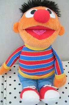 Rubotoys Sesamstraat Ernie knuffel