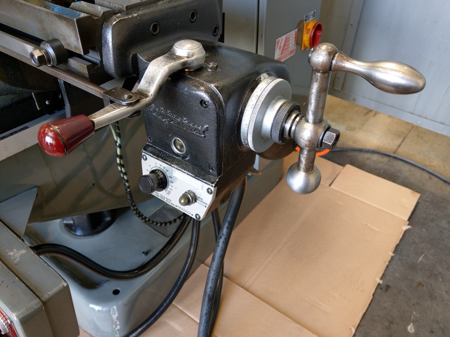 Vertical Milling Machine / Verticale toren freesmachine Bridgeport - Verkocht - Afbeelding 8