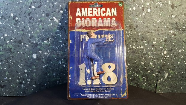 Diorama figuur Mechanic DARWIN pushing 1:18 - 3