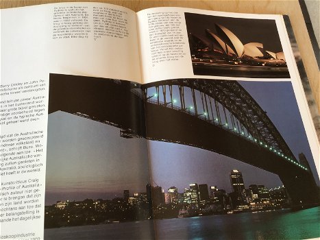 Australië ;Prachtig boek ,mooi en uitnemend natuur,met diepe kloofdalen en verticale rotswanden - 3