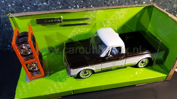 1972 Chevrolet Cheyenne 1:24 Jada - 2