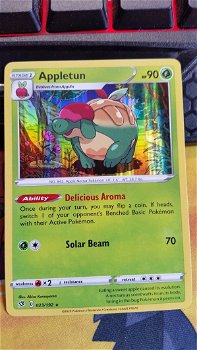 Appletun 023/192 Holo Sword & Shield: Rebel Clash - 0