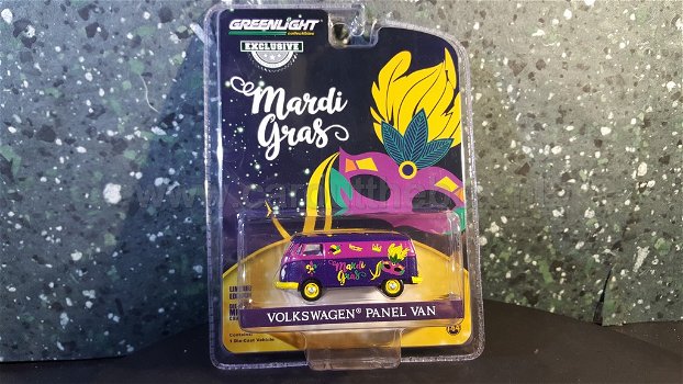 VW panel van MARDI GRAS 1:64 Greenlight - 1