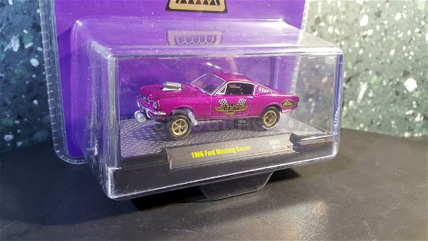 Ford Mustang gasser 1:64 M2 - 1