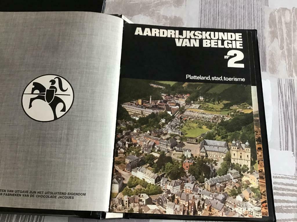 De Aardrijkskunde van België ,4 stuks v/d jaren 70 ',prachtige boeken over die tijd van toen - Afbeelding 3