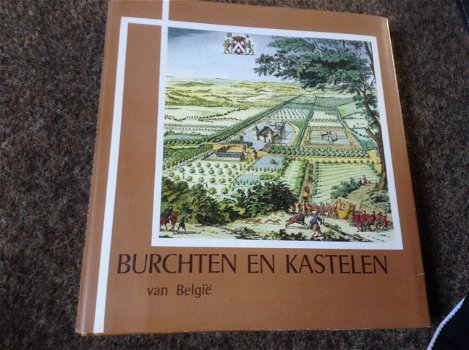 10 boeken van Burchten en kastelen,zeer mooie illustraties /10 livres de châteaux et palais - 4