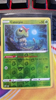 Caterpie  001/192  Common (reverse) Sword & Shield: Rebel Clash