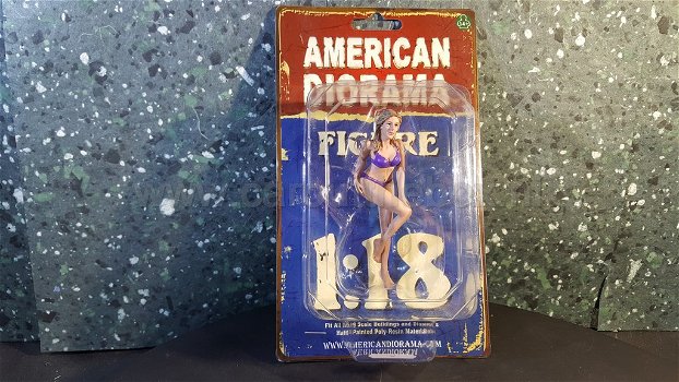 Diorama figuur BIKINI GIRL JULY AD041 1:18 - 2