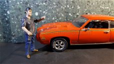 Diorama figuur WEEKEND CAR SHOW V AD102 1:18