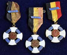 Belgische religieuze medailles Notre Dame lourdes (nLd)