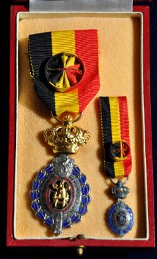  Belgisch Ereteken van de Arbeid eerste klasse , grote en kleine medaille