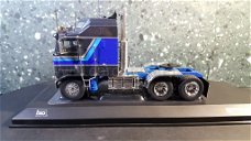 Kenworht K100 Aerodyne grijs / blauw 1:43 Ixo 