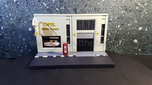 Opel garage diorama 1:43 Atlas - 1