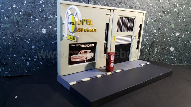 Opel garage diorama 1:43 Atlas - 2