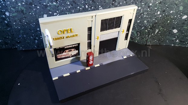 Opel garage diorama 1:43 Atlas - 3