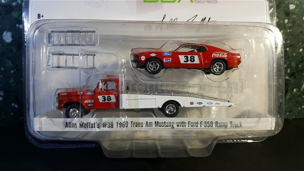 Ford F-350 Ramp truck + 1969 Trans Am Mustang #38 1:64 - 0