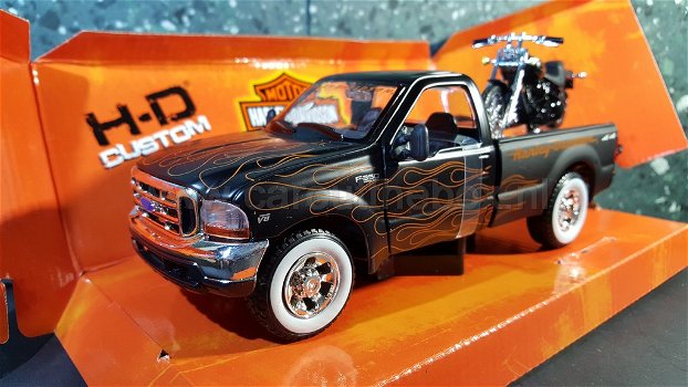 Ford F-350 super duty pick up met Harley Davidson 1:24 Maisto - 1