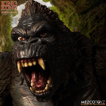MEGA King Kong Mezco action figure - 5