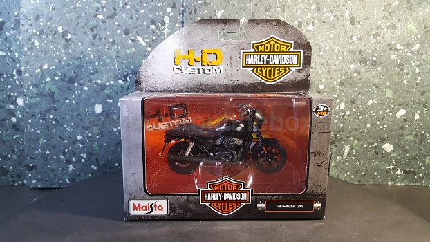 Harley Davidson 2015 Street 750 mat zwart 1:18 Maisto - 3