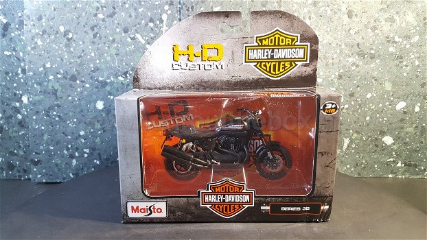 Harley Davidson 2011 XR 1200X mat zwart 1:18 Maisto - 3