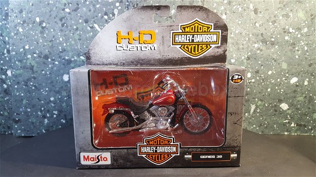 Harley Davidson 1984 Softail bruin 1:18 Maisto - 3