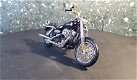 Harley Davidson Dyna Street Bob 2006 zwart 1:18 Maisto - 1 - Thumbnail