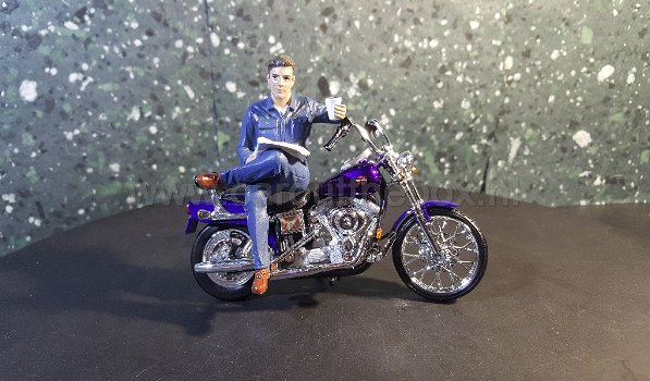 Harley Davidson Dyna Wide Glide paars 1:18 Maisto - 3