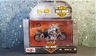 Harley Davidson 2009 CVO Fat Boy zilver grijs 1:18 Maisto - 3 - Thumbnail