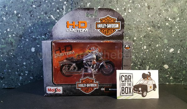 Harley Davidson 2009 CVO Fat Boy zilver grijs 1:18 Maisto - 4