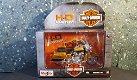 Harley Davidson 1999 Road King goud kleurig 1:18 Maisto - 3 - Thumbnail