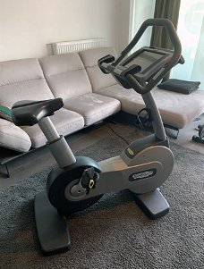 Technogym hometrainer 700ie TV - upright bike