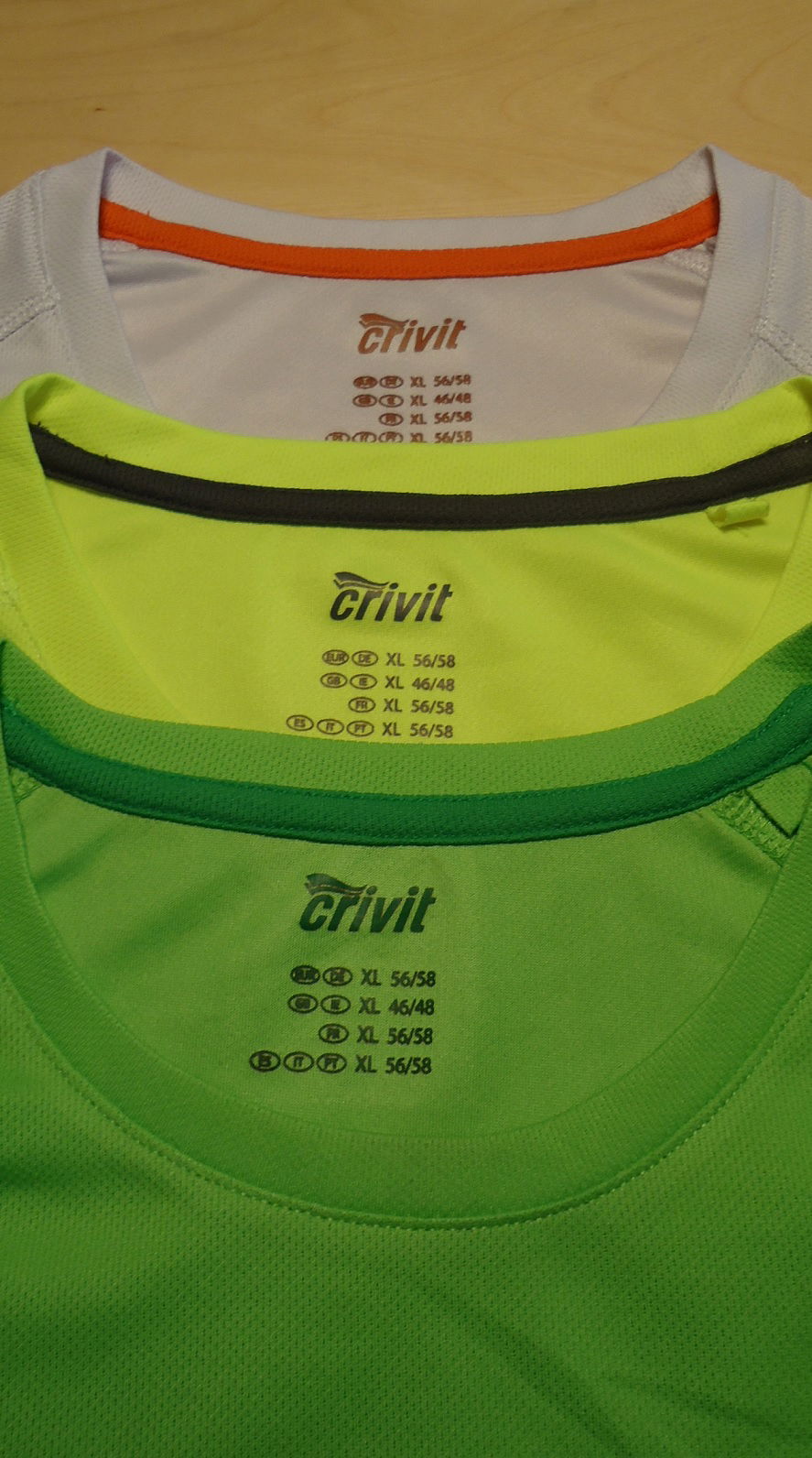 Drie sportshirts van Crivit van 100% polyester (maat: XL). - Afbeelding 2