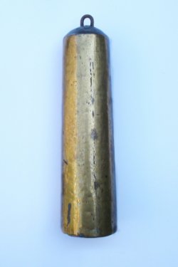 Messing gewicht voor Friese klok. 3672 gr.
