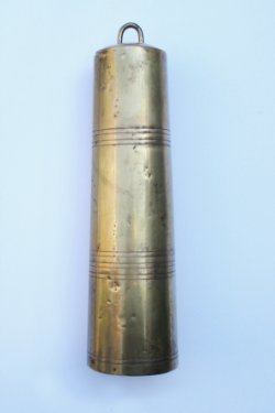 Messing gewicht voor Friese klok. 3494 gr.