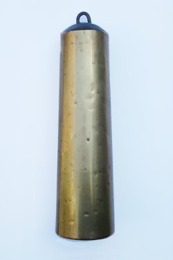 Messing gewicht voor Friese klok. 3644 gr.