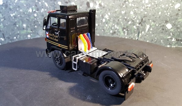 Volvo F88 JOHN PLAYER TEAM LOTUS 1:43 Ixo - 4