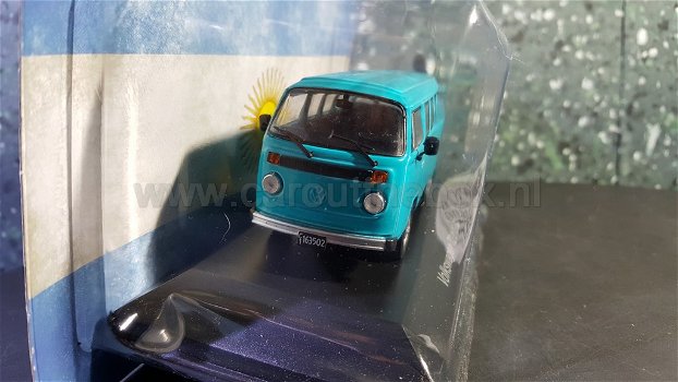 1982 Volkswagen Vw kombi t2 blauw 1:43 Atlas - 1