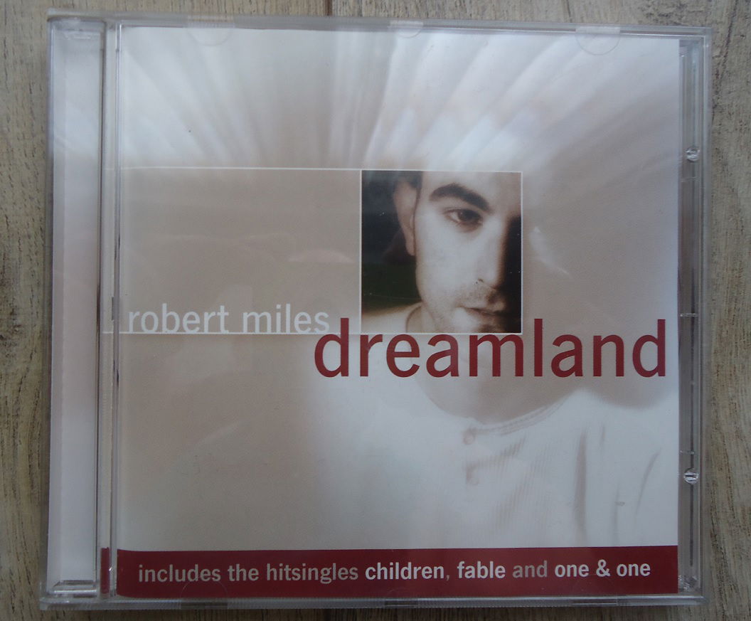 Te koop de originele CD "Dreamland" van Robert Miles. - Afbeelding 4