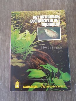 J.J. Hoedeman - Het Natuurlijk Evenwicht in het Aquarium - 0