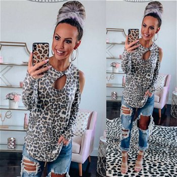 Fashion Women's Cool Leopard T-shirts Drop-shaped Water Hollow - 0