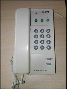 Te koop gebruikte Philips D9039 huistelefoon in goede staat.