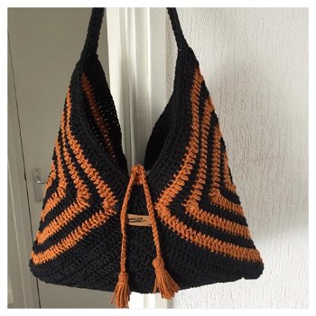 Gehaakte tas - zwart / karamel - handmade - NIEUW - 0