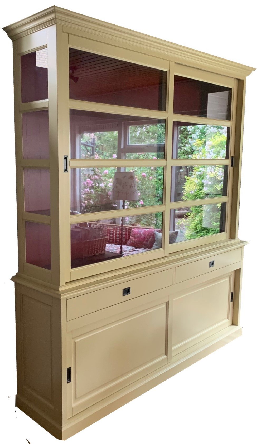Buffetkast Nijkerk roomgeel - rood 220 x 50/40 x 240cm - nr. 1