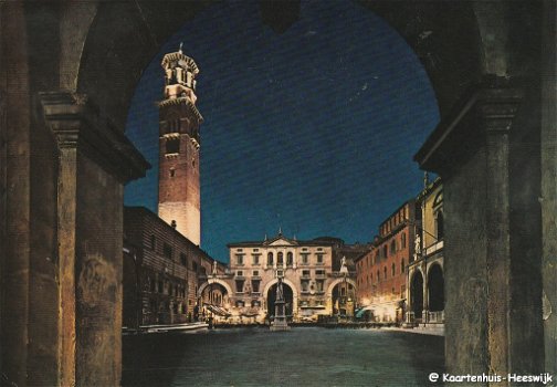 Italie Verona di notte 1982 - 0