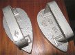 2 Antieke ijzeren strijkijzers - 1 - Thumbnail