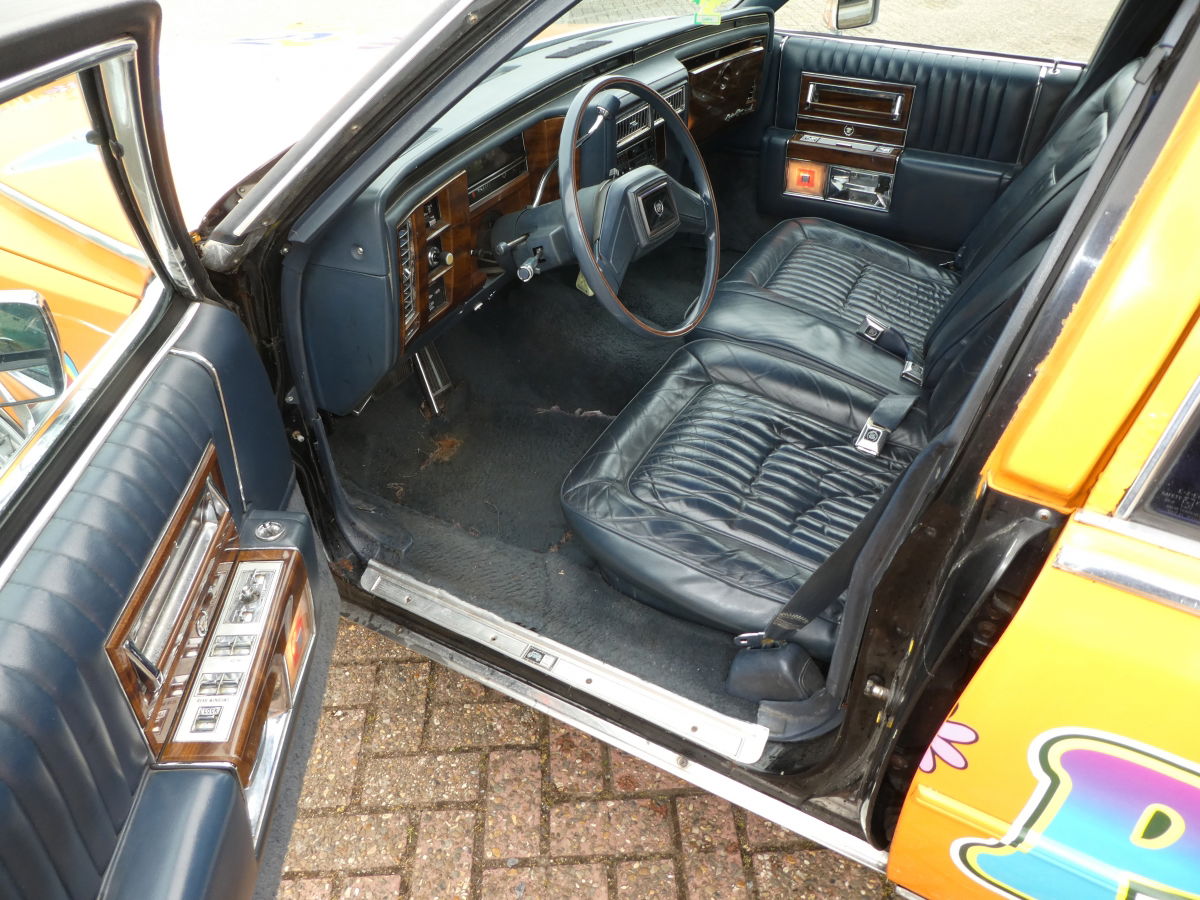 Cadillac Brougham Limousine - Afbeelding 6