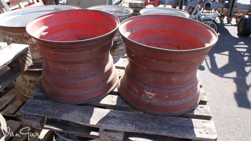 DIV151927 diversen Velgen 20 inch 16x20 2 stuks van-gurp.nl Wijhe - nr. 1